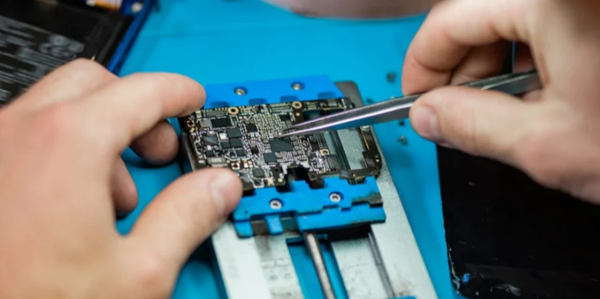 Repair Guide for iPhone Logic Boards